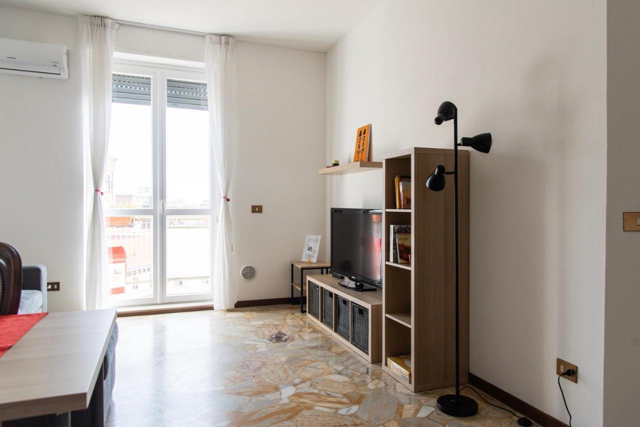 Youhosty - Buonarroti 15 Lägenhet Milano Exteriör bild